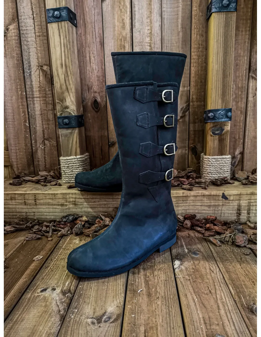 BOTAS MEDIEVALES DUNCAN PUNTA REDONDA  NEGRAS