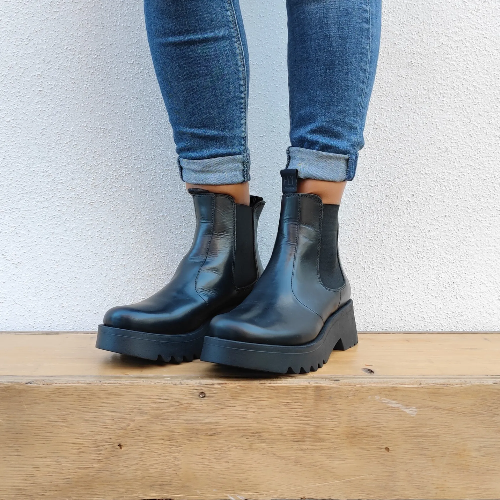 Botins FLY LONDON Medi789 Rug Black P144789000