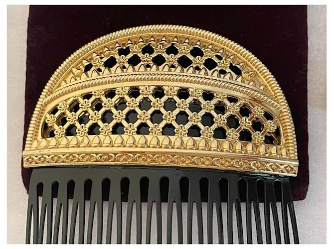 Magnífico y precioso peine sujetador de cabello DOLCE & GABBANA Dorado 