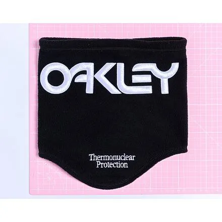 OAKLEY TNP Neck Gaiter