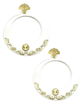 PENDIENTES BLANCOS DE FLAMENCA ARO CON CAMAFEO Y ABANICO