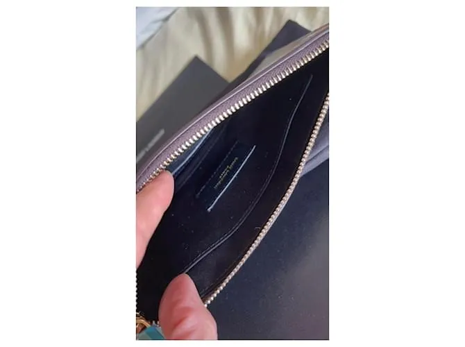 Saint Laurent Monedero con monograma Marrón oscuro 