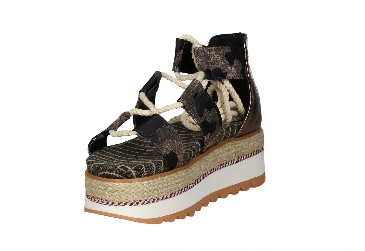 Sandalia Camuflaje Talon Piel Metal Banda Yute Doble Piso
