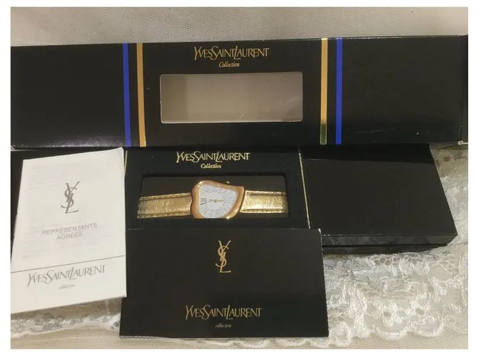 Yves Saint Laurent Cara de corazon Metálico 