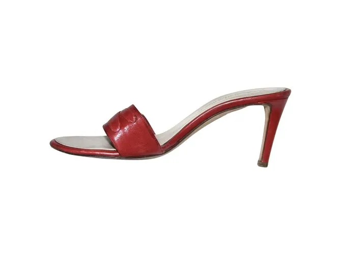 Yves Saint Laurent Mulas Roja 