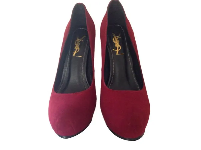 Yves Saint Laurent Tribtoo Burdeos 