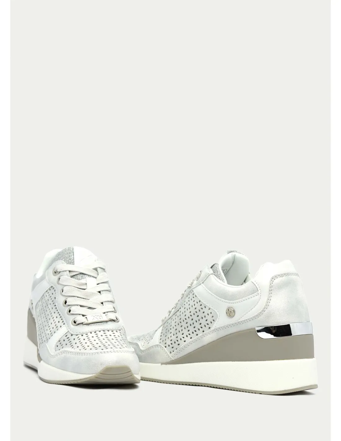 ZAPATILLAS Y SNEAKER XTI 142372 PLATA 